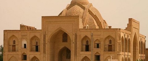 Sitorai Mokhi-Khossa, salah satu monumen terindah di Bukhara.